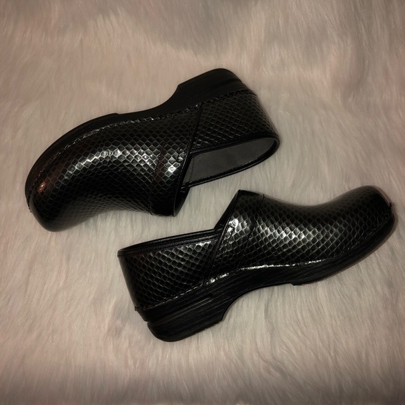 Dansko ProXP Black Caiman Scale Clog,Size-41=10-11 - Picture 5 of 8